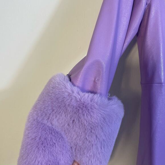Purple faux leather trench coat with fur puff sleeves size M - Picture 6 of 8